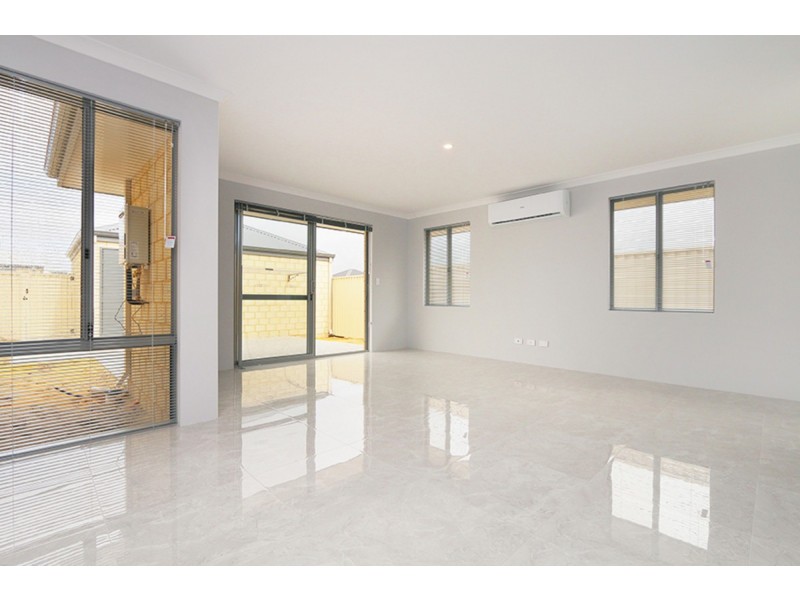 31 Buncrana View, Southern River WA 6110