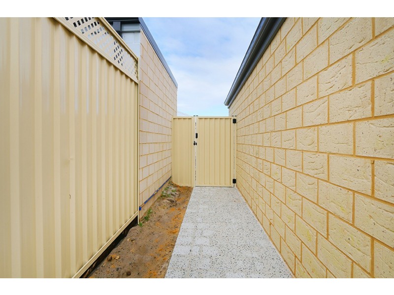 31 Buncrana View, Southern River WA 6110