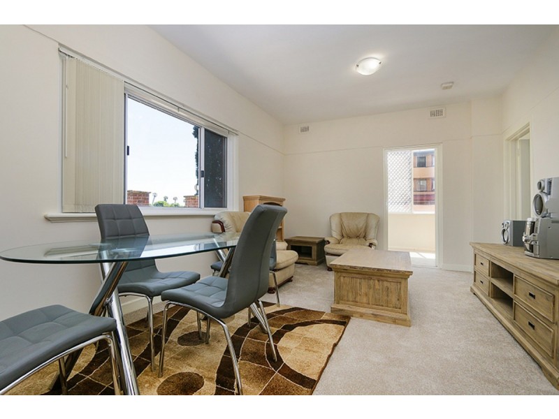 1/114 Terrace Road, Perth WA 6000