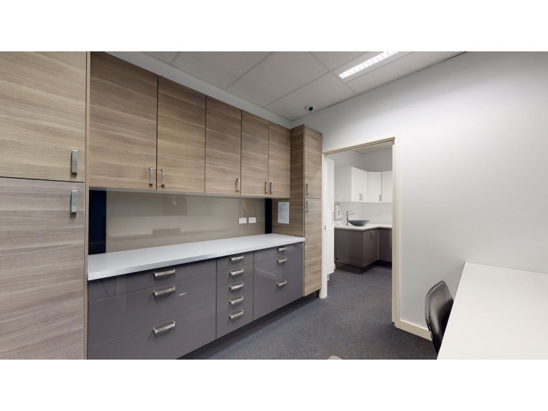 11E/817 Beeliar Drive, Cockburn Central WA 6164