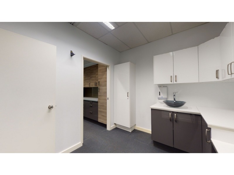 11E/817 Beeliar Drive, Cockburn Central WA 6164