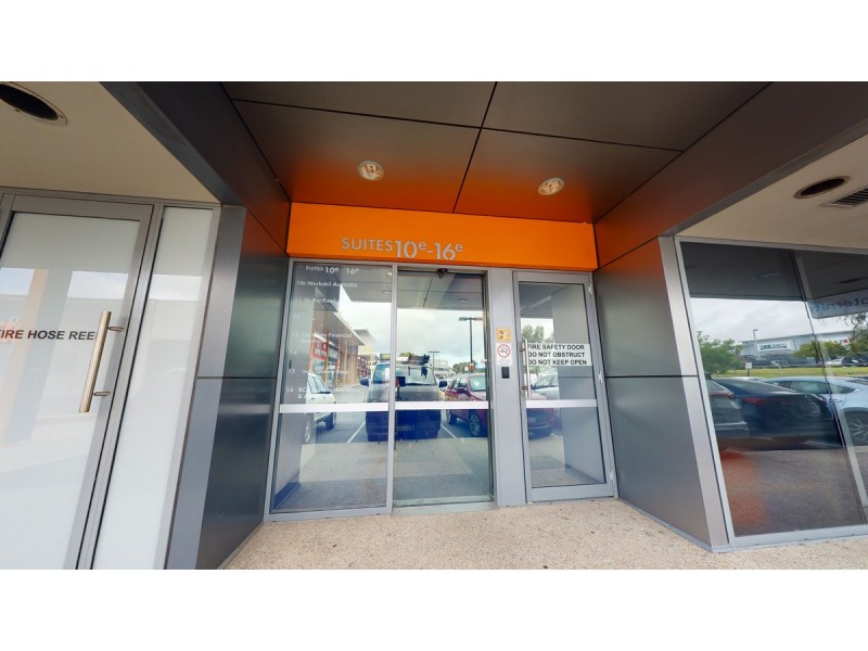 11E/817 Beeliar Drive, Cockburn Central WA 6164