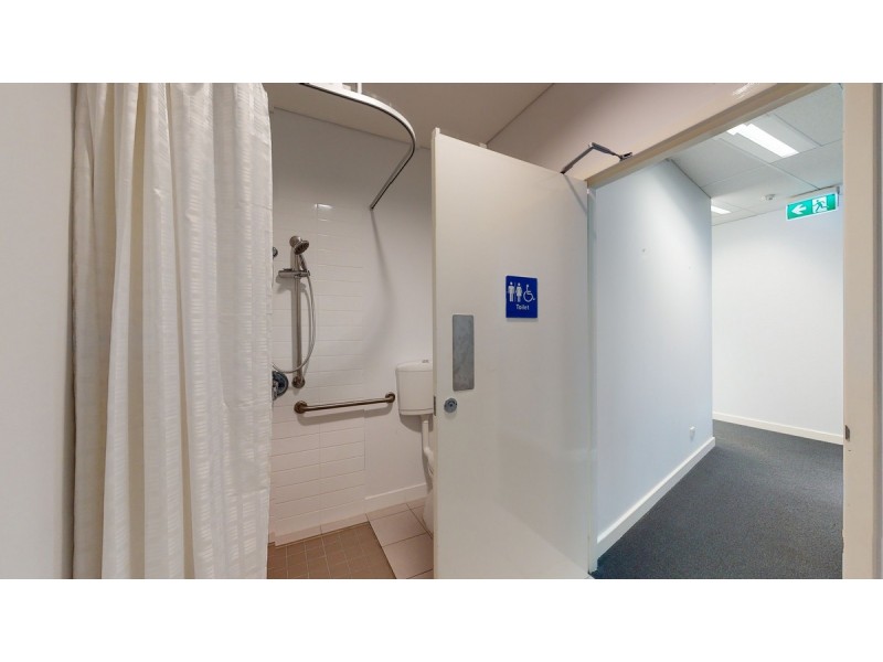 11E/817 Beeliar Drive, Cockburn Central WA 6164