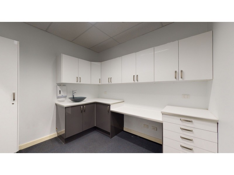 11E/817 Beeliar Drive, Cockburn Central WA 6164