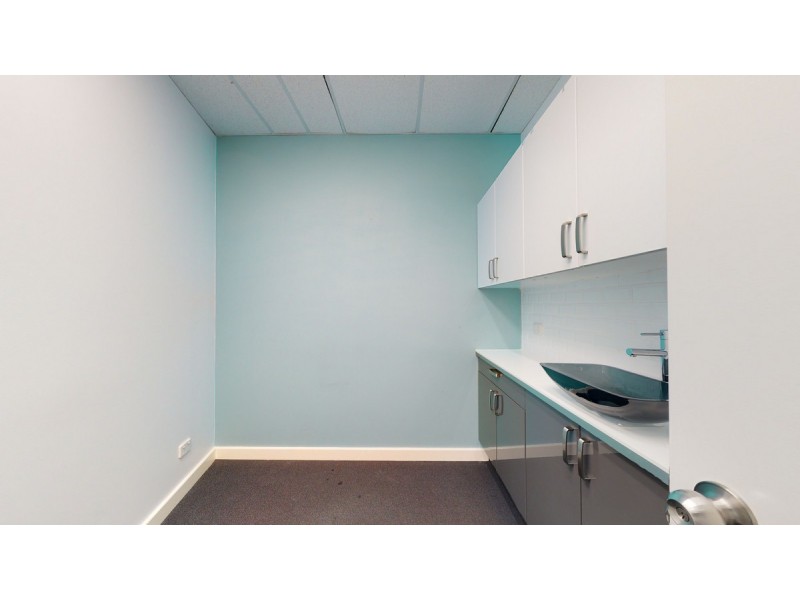 11E/817 Beeliar Drive, Cockburn Central WA 6164