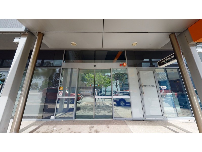 11E/817 Beeliar Drive, Cockburn Central WA 6164