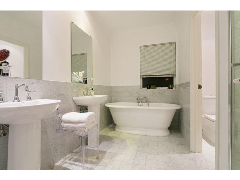 9 Vanguard Terrace, East Perth WA 6004