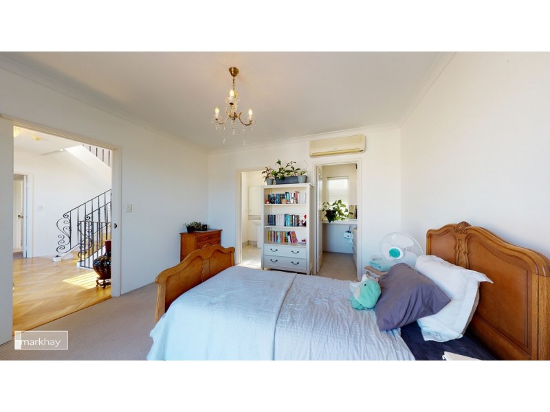 9 Vanguard Terrace, East Perth WA 6004