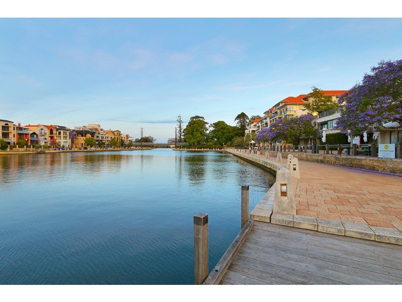 9 Vanguard Terrace, East Perth WA 6004