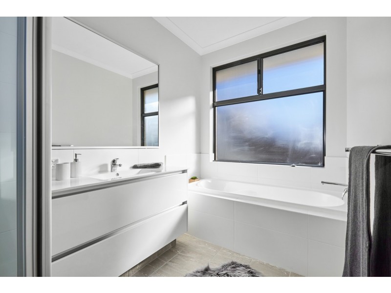 37-51 Pingaring Court, Byford WA 6122