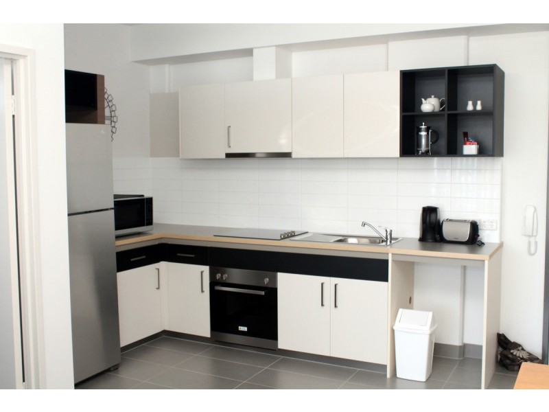 18/2 Points Way, Cockburn Central WA 6164