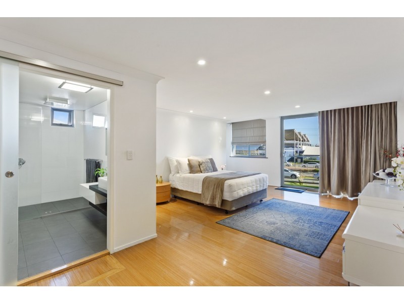 1 South Street, South Fremantle WA 6162
