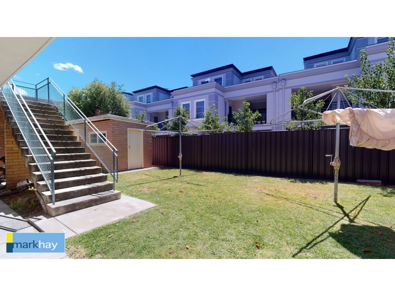 15 The Avenue, Crawley WA 6009