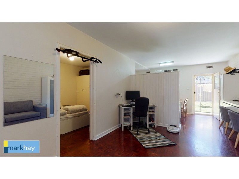 15 The Avenue, Crawley WA 6009