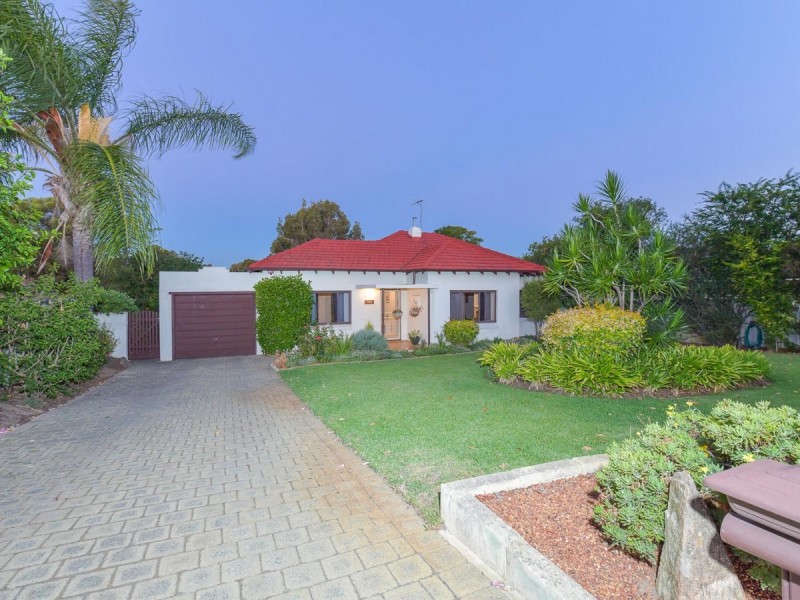 102 Lockhart Street, Como WA 6152