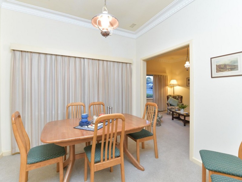 102 Lockhart Street, Como WA 6152