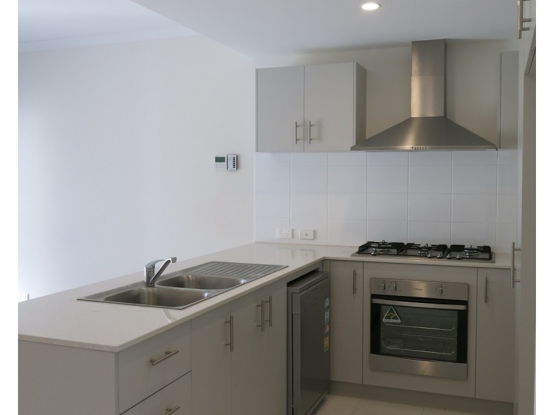 1/4 Skipper Crescent, Success WA 6164