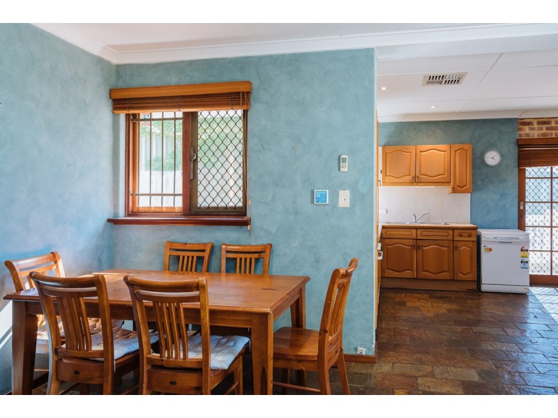 37 Kitchener Avenue, Burswood WA 6100