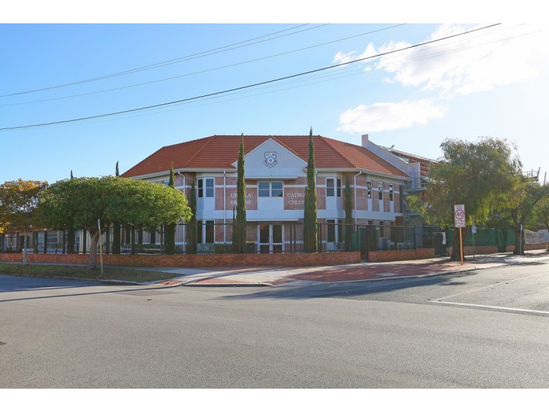 37 Kitchener Avenue, Burswood WA 6100