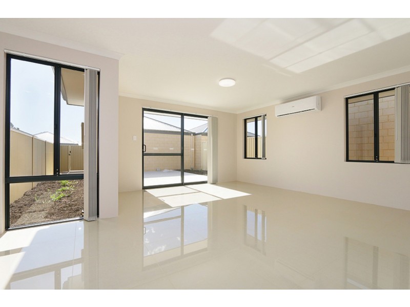 27 Biddiarra Bend, Southern River WA 6110