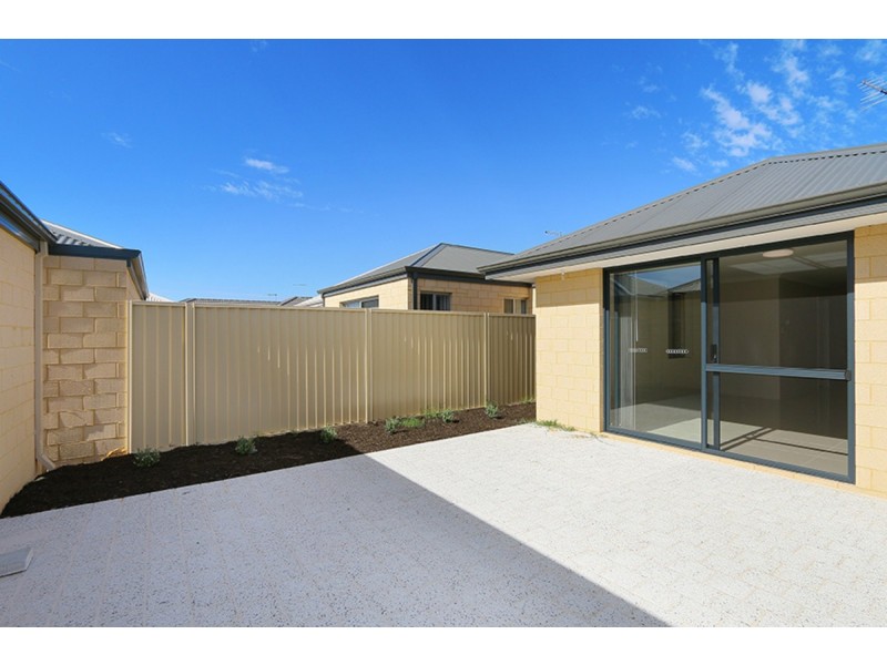 27 Biddiarra Bend, Southern River WA 6110