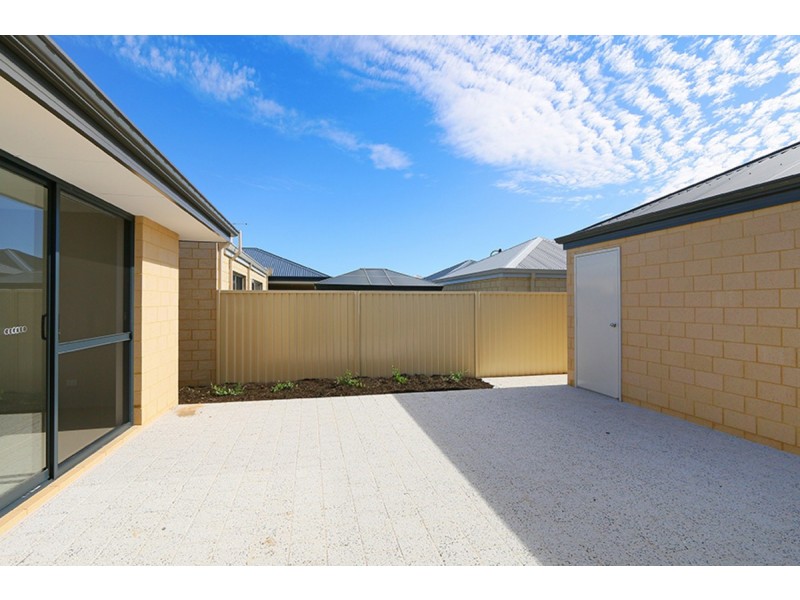 27 Biddiarra Bend, Southern River WA 6110