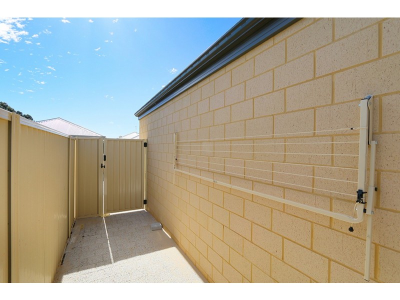 27 Biddiarra Bend, Southern River WA 6110