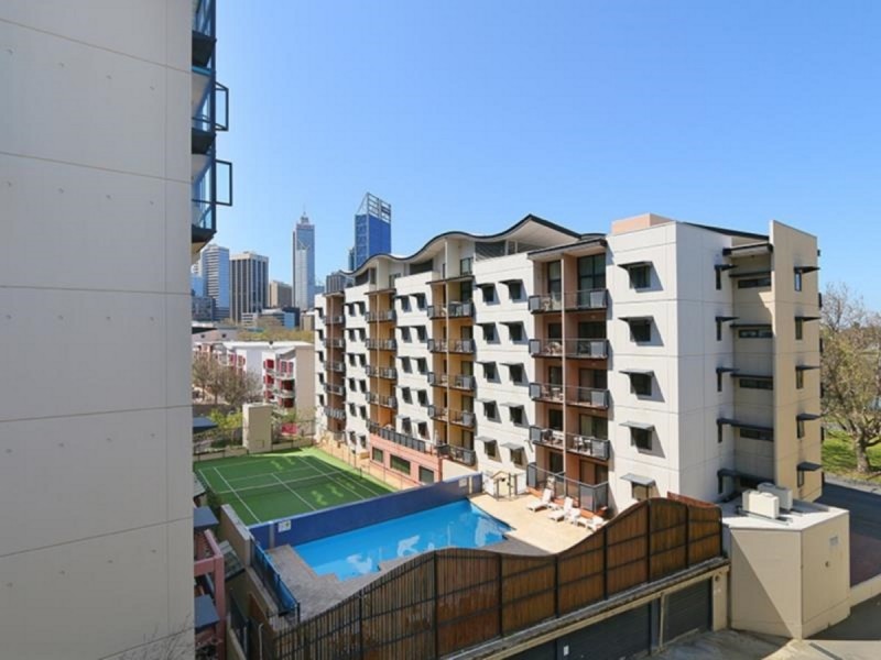 602/130A Mounts Bay Road, Perth WA 6000
