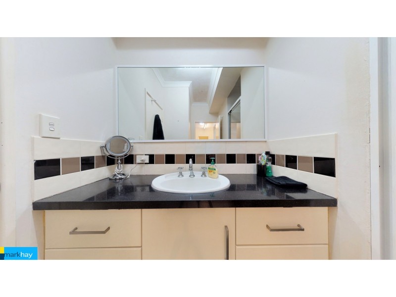 17/11 Regal Place, East Perth WA 6004