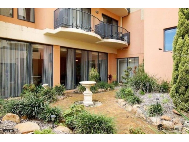 12/11 Regal Place, East Perth WA 6004