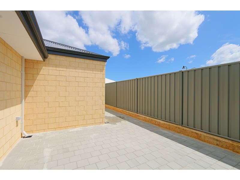 333A Lambeth Circle, Wellard WA 6170