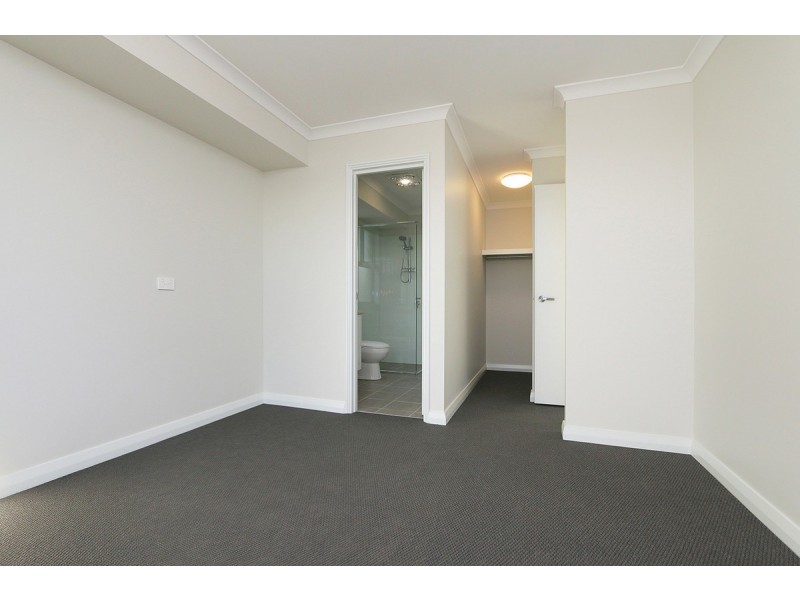 15 Heywood Road, Wellard WA 6170