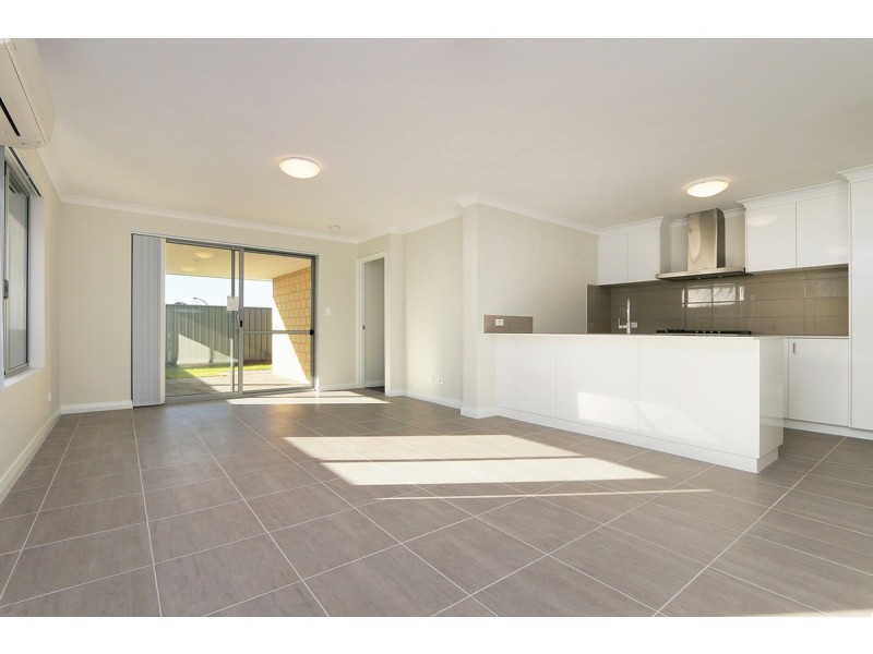 15 Heywood Road, Wellard WA 6170