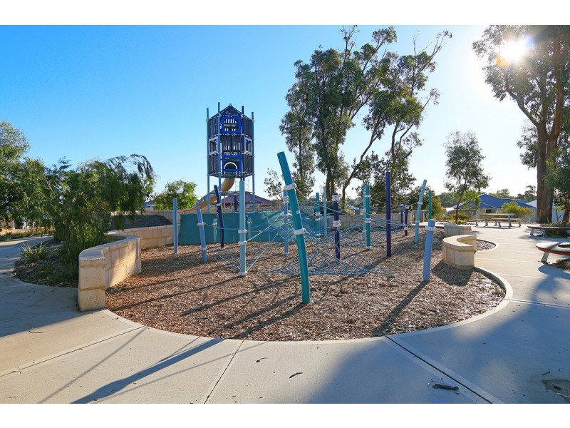 15 Heywood Road, Wellard WA 6170