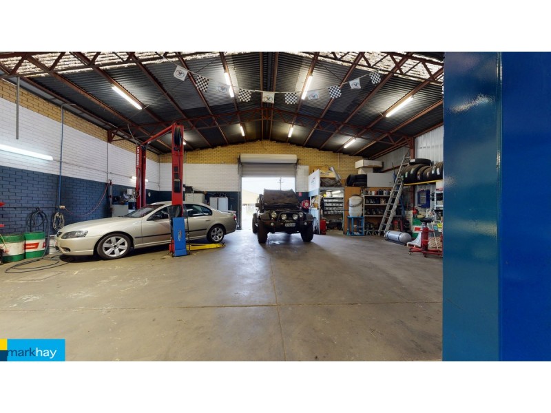 31 Stanhope Gardens, Midvale WA 6056