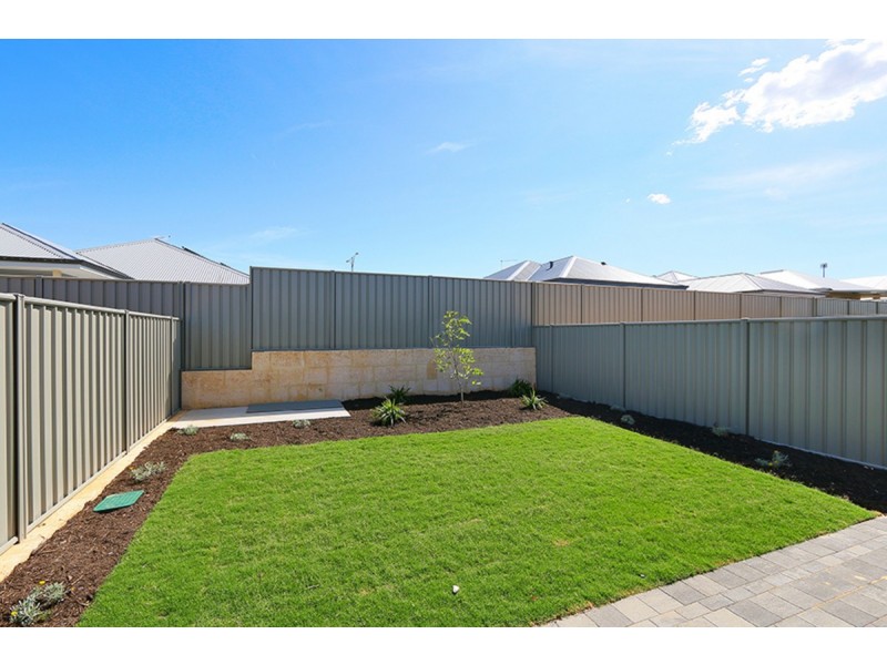 22 Sowood Street, Wellard WA 6170
