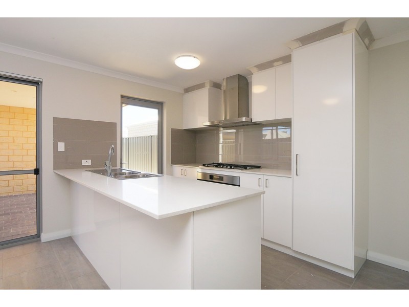 331A Lambeth Circle, Wellard WA 6170