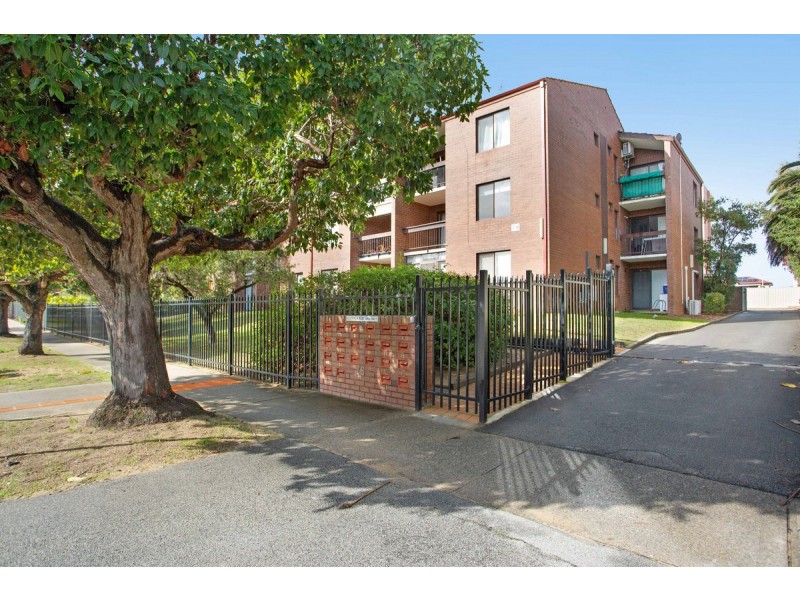 2/76-78 King George Street, Victoria Park WA 6100