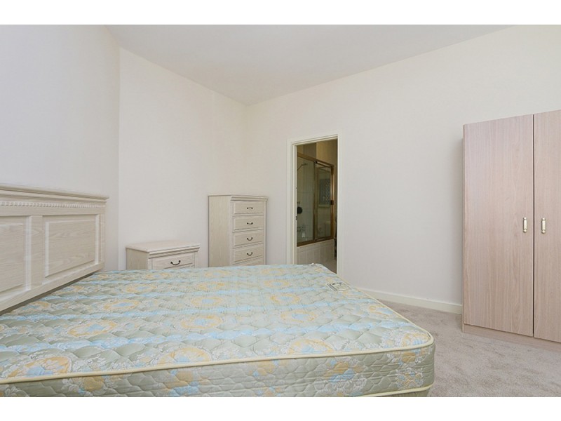 1/114 Terrace Road, Perth WA 6000