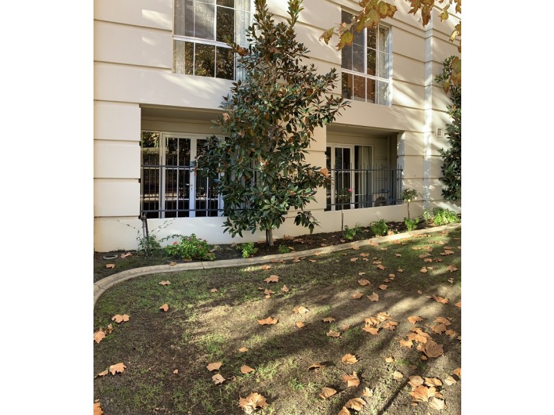 2/32 Eastbrook Terrace, East Perth WA 6004