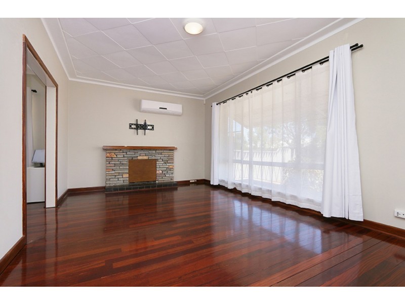 1/96 Ivanhoe Street, Eden Hill WA 6054