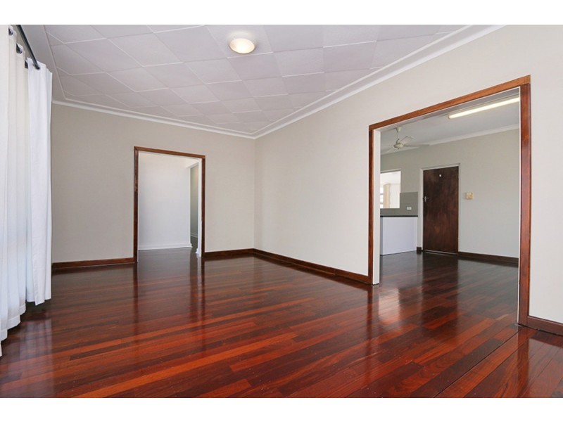 1/96 Ivanhoe Street, Eden Hill WA 6054