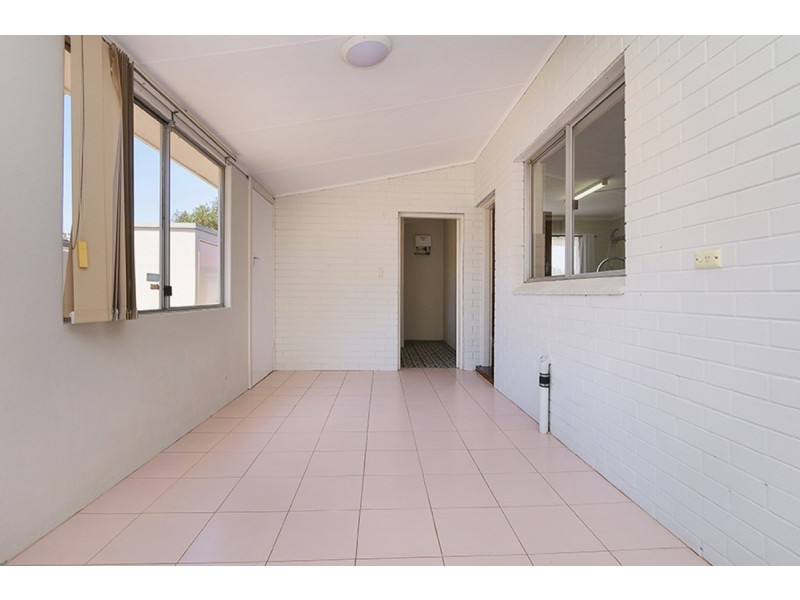 1/96 Ivanhoe Street, Eden Hill WA 6054