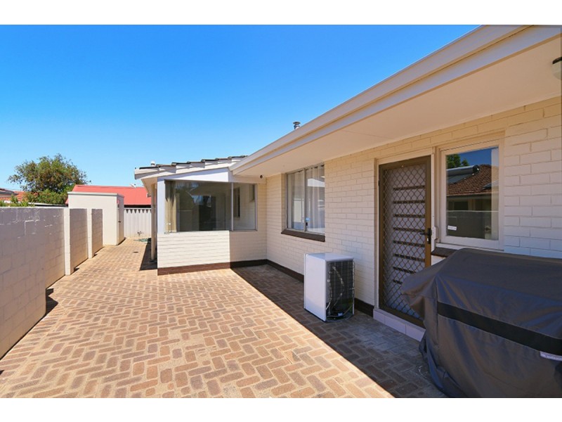 1/96 Ivanhoe Street, Eden Hill WA 6054