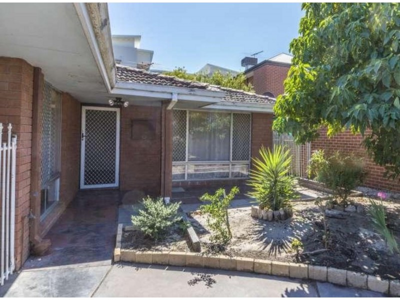 17 & 19 Templeman Place, Midland WA 6056