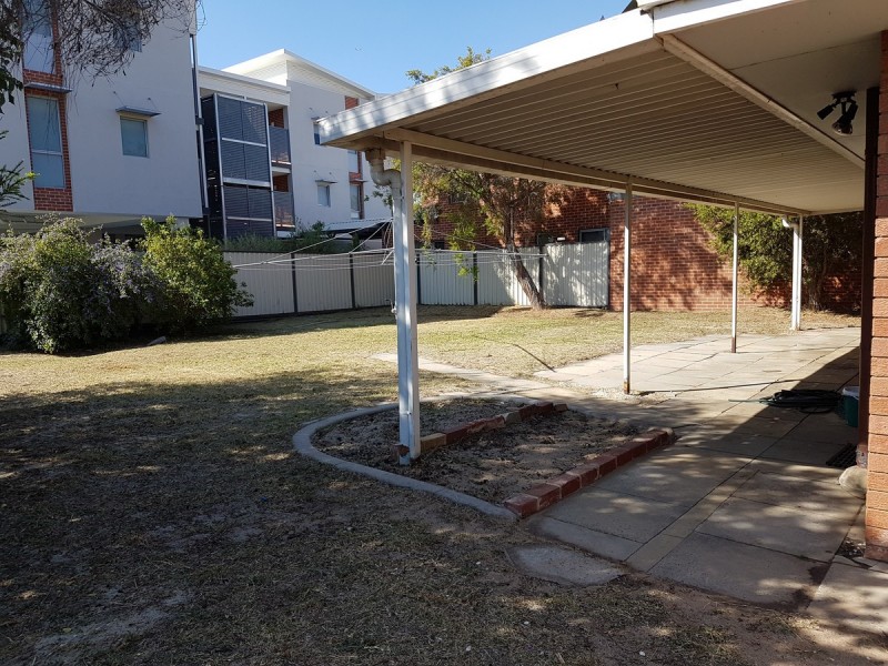 17 & 19 Templeman Place, Midland WA 6056