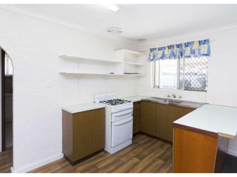 17 & 19 Templeman Place, Midland WA 6056