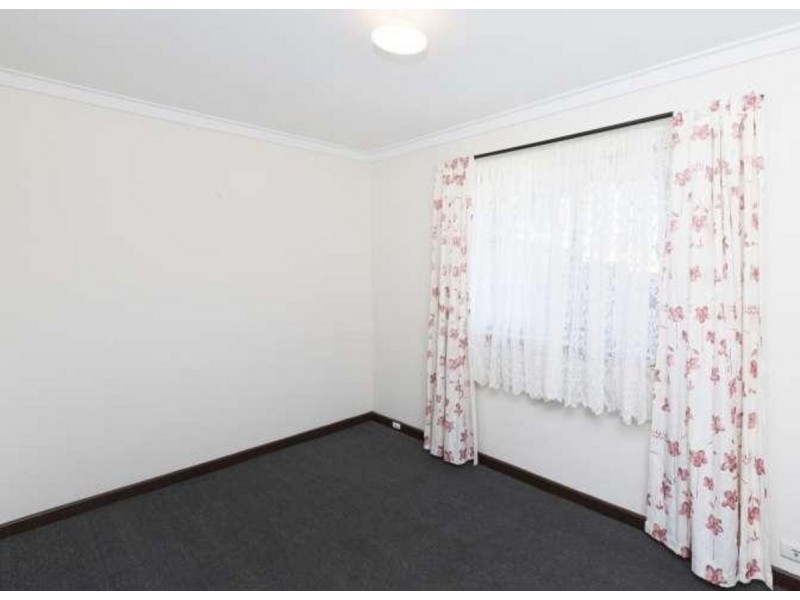 17 & 19 Templeman Place, Midland WA 6056