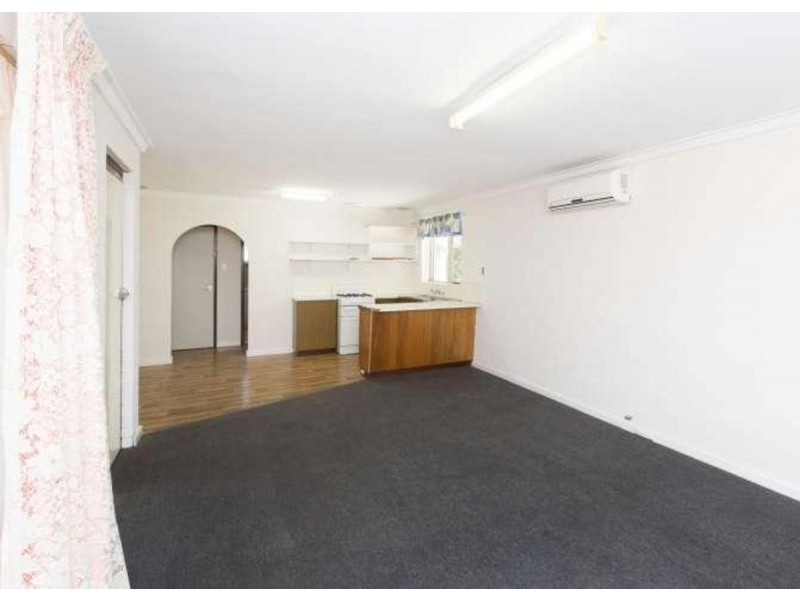 17 & 19 Templeman Place, Midland WA 6056