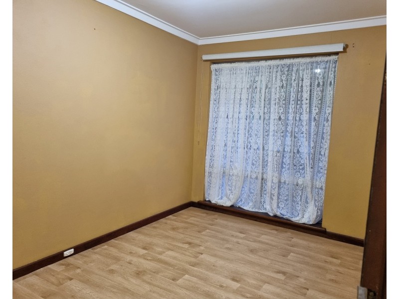 17 & 19 Templeman Place, Midland WA 6056